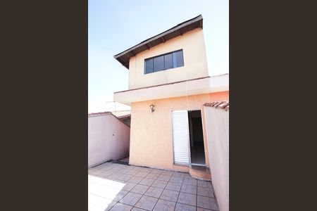 Casa à venda com 100m², 3 quartos e 2 vagasQuarto 1 - Varanda