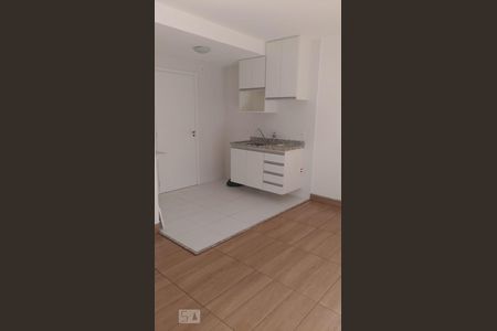 Sala/Cozinha de kitnet/studio para alugar com 1 quarto, 28m² em Liberdade, São Paulo