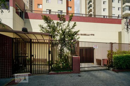 Apartamento à venda com 70m², 3 quartos e 1 vagaFachada