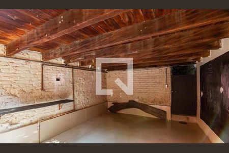 Casa à venda com 230m², 3 quartos e sem vagaPorão