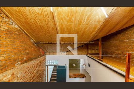 Casa à venda com 230m², 3 quartos e sem vagaSotão