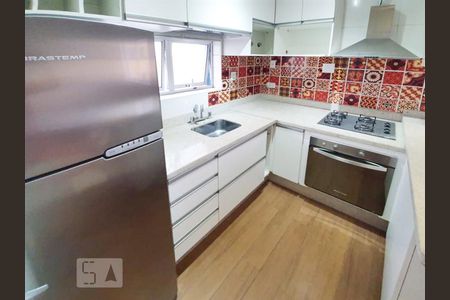 Cozinha de casa para alugar com 2 quartos, 55m² em Barra Funda, São Paulo