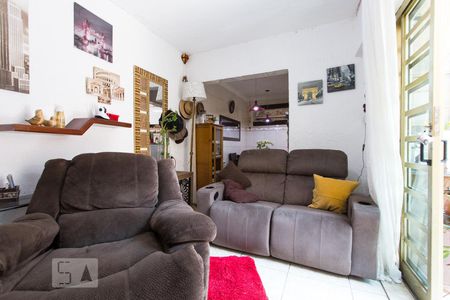 Casa à venda com 320m², 3 quartos e 4 vagasSala de TV