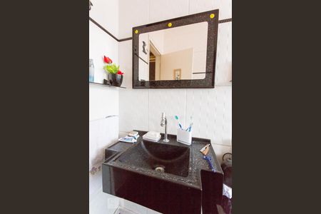 Casa à venda com 320m², 3 quartos e 4 vagasBanheiro 2