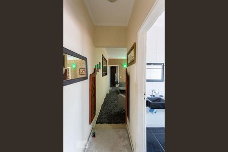 Casa à venda com 320m², 3 quartos e 4 vagasCorredor