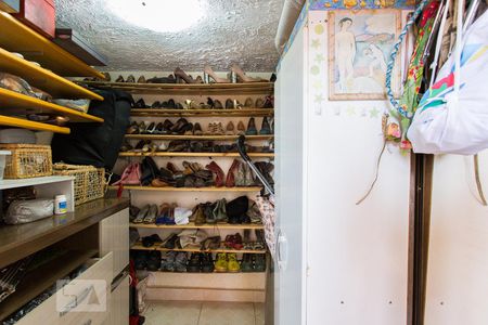 Casa à venda com 320m², 3 quartos e 4 vagasCloset do Quarto 2