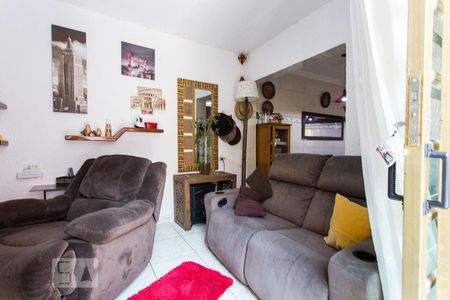 Casa à venda com 320m², 3 quartos e 4 vagasSala de TV
