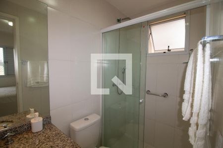 Apartamento para alugar com 70m², 2 quartos e 1 vaga Apartamento para alugar com 70m², 2 quartos e 1 vagaBanheiro do Quarto 2