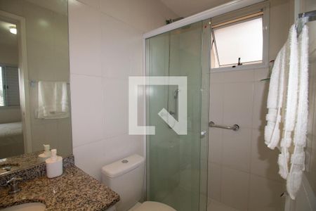 Apartamento para alugar com 70m², 2 quartos e 1 vaga Apartamento para alugar com 70m², 2 quartos e 1 vagaBanheiro do Quarto 2