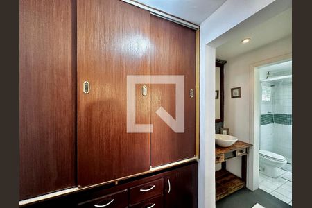 Casa de condomínio para alugar com 94m², 1 quarto e sem vagaCloset Suíte