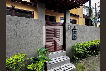 Casa de condomínio para alugar com 94m², 1 quarto e sem vagaFachada