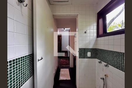 Casa de condomínio para alugar com 94m², 1 quarto e sem vagaBanheiro Suíte