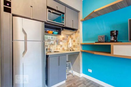 Cozinha de kitnet/studio para alugar com 1 quarto, 28m² em República, São Paulo