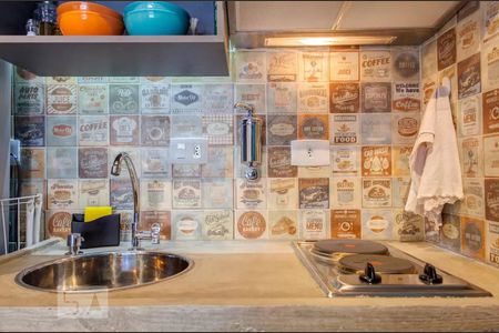 Cozinha de kitnet/studio para alugar com 1 quarto, 28m² em República, São Paulo