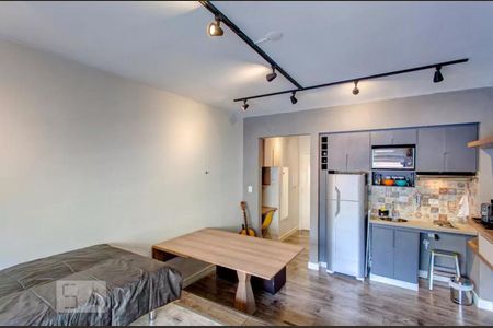 Sala/Quarto de kitnet/studio para alugar com 1 quarto, 28m² em República, São Paulo