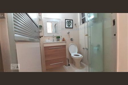 Banheiro de apartamento para alugar com 2 quartos, 45m² em Centro, Rio de Janeiro