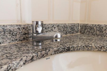 Apartamento à venda com 70m², 2 quartos e 1 vagaBanheiro Social