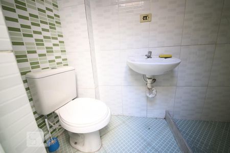 Casa para alugar com 130m², 2 quartos e sem vagaBanheiro da Área externa 