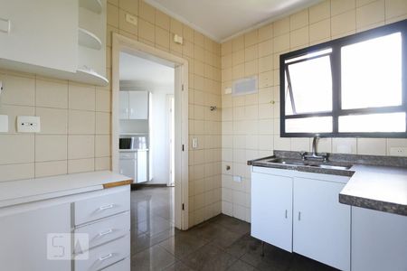 Apartamento à venda com 200m², 3 quartos e 3 vagas Apartamento à venda com 200m², 3 quartos e 3 vagasCozinha