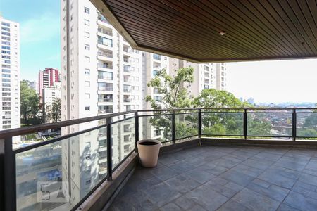 Apartamento à venda com 200m², 3 quartos e 3 vagas Apartamento à venda com 200m², 3 quartos e 3 vagasVaranda da sala