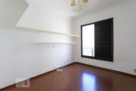 Apartamento à venda com 200m², 3 quartos e 3 vagas Apartamento à venda com 200m², 3 quartos e 3 vagasQuarto 3