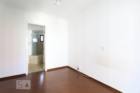 Apartamento à venda com 200m², 3 quartos e 3 vagas Apartamento à venda com 200m², 3 quartos e 3 vagasSuíte 1