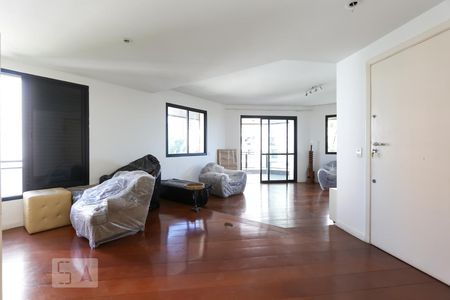 Apartamento à venda com 200m², 3 quartos e 3 vagas Apartamento à venda com 200m², 3 quartos e 3 vagasSala