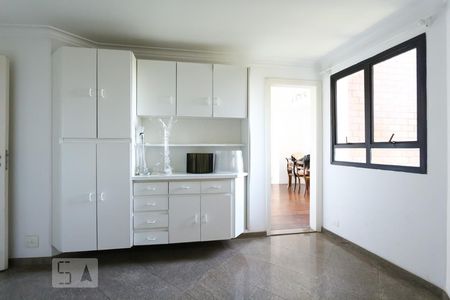 Apartamento à venda com 200m², 3 quartos e 3 vagas Apartamento à venda com 200m², 3 quartos e 3 vagasCopa