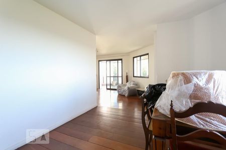 Apartamento à venda com 200m², 3 quartos e 3 vagas Apartamento à venda com 200m², 3 quartos e 3 vagasSala