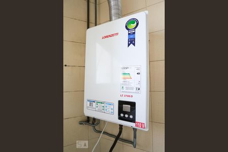 Apartamento à venda com 200m², 3 quartos e 3 vagas Apartamento à venda com 200m², 3 quartos e 3 vagasÁrea de serviço - Aquecedor