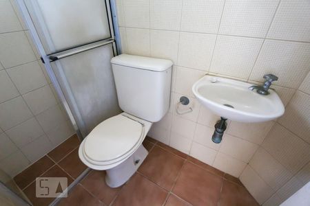 Apartamento à venda com 200m², 3 quartos e 3 vagas Apartamento à venda com 200m², 3 quartos e 3 vagasBanheiro de serviço