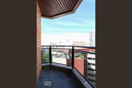 Apartamento à venda com 200m², 3 quartos e 3 vagas Apartamento à venda com 200m², 3 quartos e 3 vagasVaranda da suíte 1