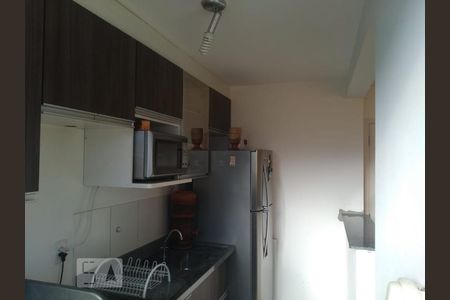 Cozinha de apartamento à venda com 2 quartos, 45m² em Vila Carminha, Campinas