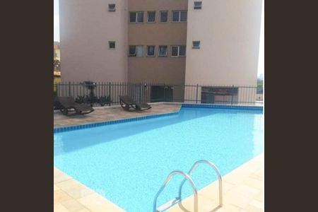 Apartamento à venda com 72m², 2 quartos e 1 vagaÁrea comum - Piscina