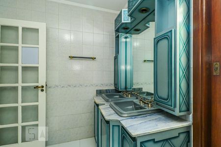 Casa à venda com 349m², 4 quartos e 2 vagasBanheiro