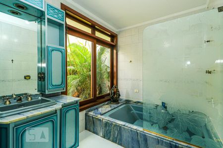 Casa à venda com 349m², 4 quartos e 2 vagasBanheiro