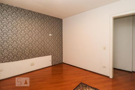 Casa à venda com 349m², 4 quartos e 2 vagasQuarto