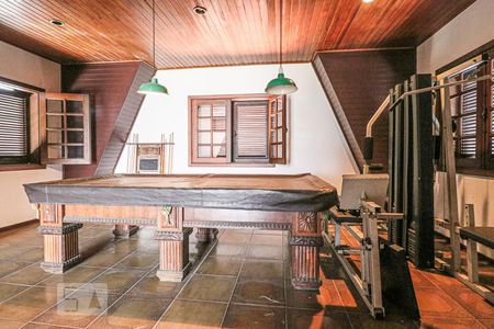 Casa à venda com 349m², 4 quartos e 2 vagasBilhar