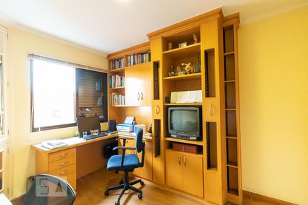 Quarto - escritório de apartamento à venda com 3 quartos, 130m² em Pinheiros, São Paulo