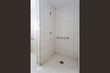 Casa à venda com 210m², 4 quartos e 2 vagas Casa à venda com 210m², 4 quartos e 2 vagasBanheiro