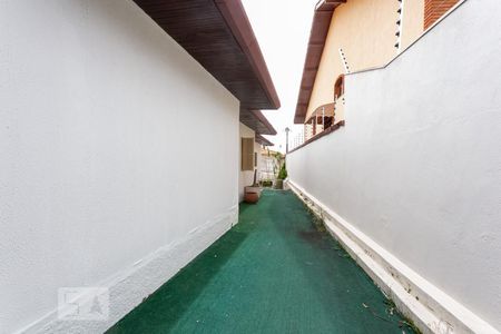 Casa à venda com 210m², 4 quartos e 2 vagas Casa à venda com 210m², 4 quartos e 2 vagasQuintal