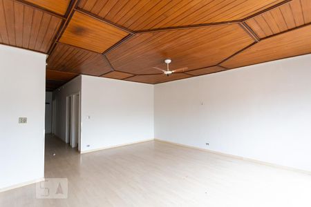 Sala de casa para alugar com 4 quartos, 210m² em Jardim Peri Peri, São Paulo