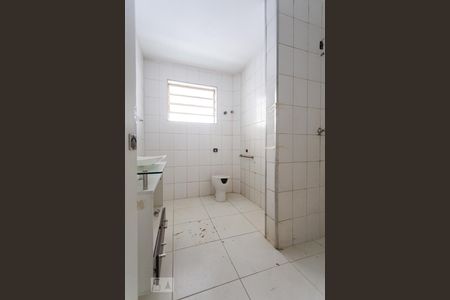 Casa à venda com 210m², 4 quartos e 2 vagas Casa à venda com 210m², 4 quartos e 2 vagasBanheiro