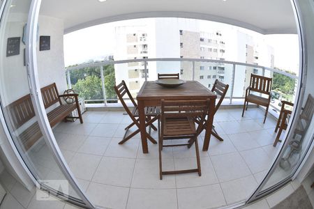 Varanda de apartamento para alugar com 5 quartos, 321m² em Barra da Tijuca, Rio de Janeiro