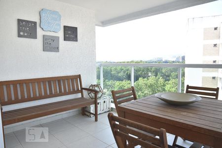 Varanda de apartamento para alugar com 5 quartos, 321m² em Barra da Tijuca, Rio de Janeiro