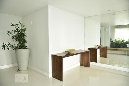 Apartamento para alugar com 321m², 5 quartos e 2 vagasHall de Entrada