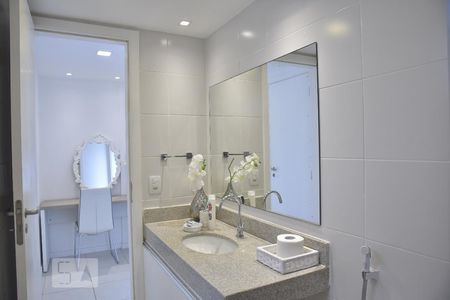 Apartamento para alugar com 321m², 5 quartos e 2 vagasBanheiro do Quarto 4