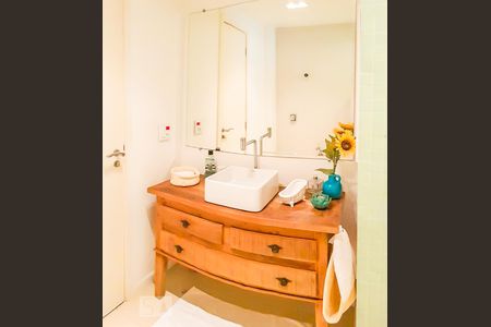 Apartamento para alugar com 2 quartos, 70m² em Vila Mariana, São Paulo