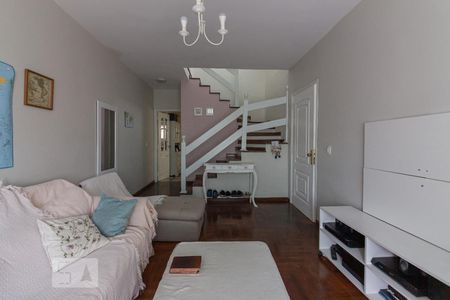 Sala de casa à venda com 3 quartos, 120m² em Vila Adalgisa, São Paulo