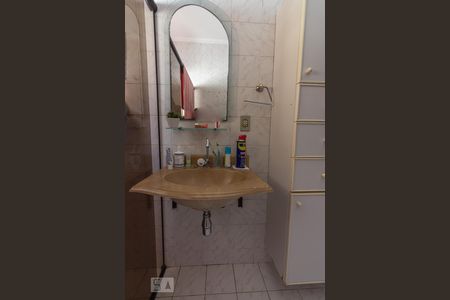 Casa para alugar com 120m², 3 quartos e 3 vagasBanheiro